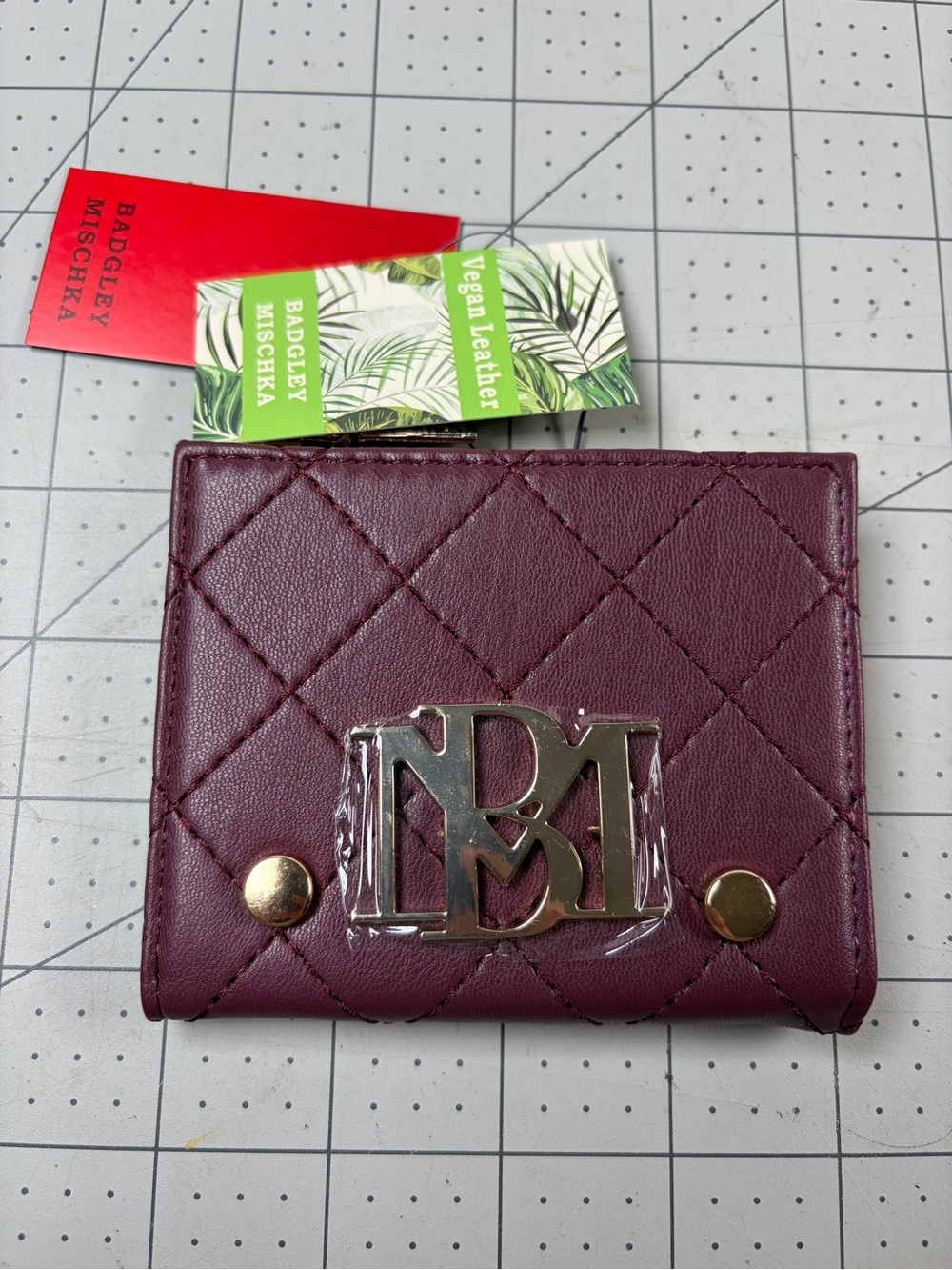 Badgley Mischka Quilted Vegan Leather Card Wallet in Burgundy